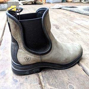 Ariat Keswick waterproof Chelsea boot